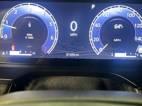 Used 2023 Jeep Grand Cherokee Limited AWD/4WD image 21