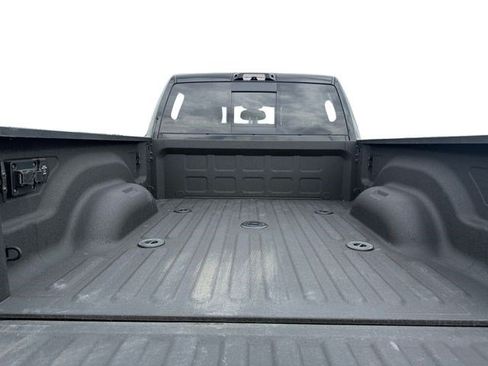 Used 2024 RAM 2500 Limited w/ Towing Technology Group AWD/4WD image 18