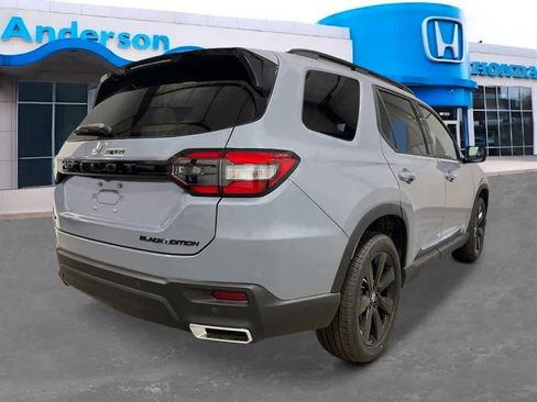 New 2025 Honda Pilot Black Edition image 7