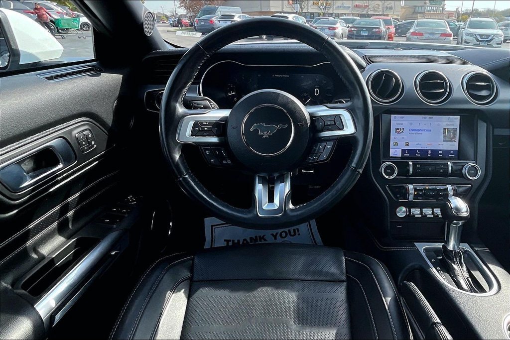 Used 2022 Ford Mustang Premium RWD image 5