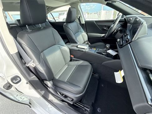 New 2025 Lexus ES 350 w/ Premium Package image 26