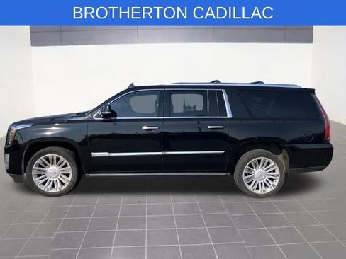 Used 2017 Cadillac Escalade ESV Platinum AWD/4WD image 11