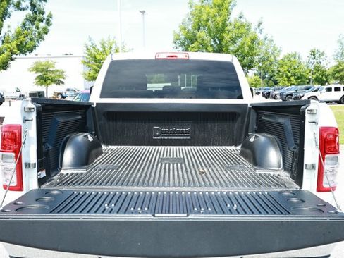 Used 2024 RAM 2500 Big Horn AWD/4WD image 8