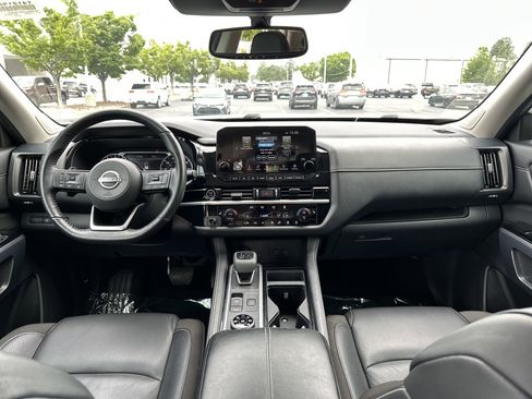 Used 2022 Nissan Pathfinder SL w/ SL Premium Package AWD/4WD image 30