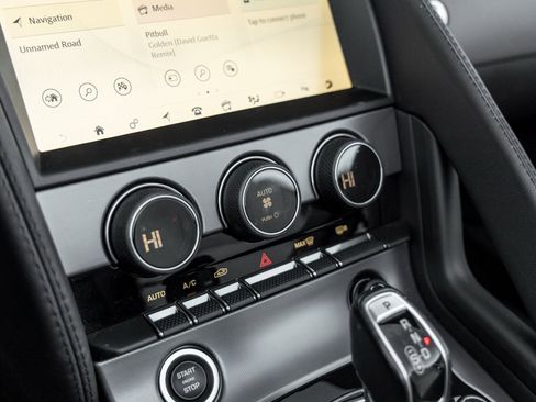 Used 2022 Jaguar F-TYPE Convertible image 25