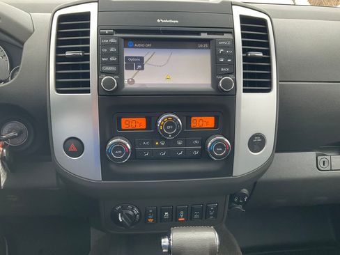 Used 2017 Nissan Frontier PRO-4X w/ Pro-4x Luxury Package image 9