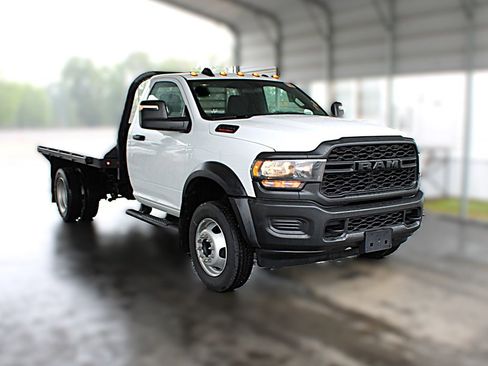 Used 2024 RAM 5500 Tradesman AWD/4WD image 2