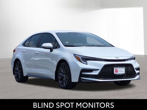 Certified 2026 Toyota Corolla SE FWD image 3