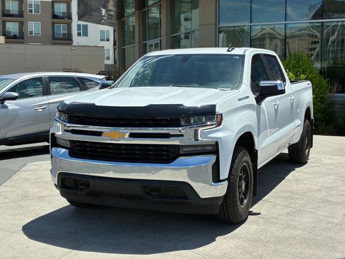 Used 2021 Chevrolet Silverado 1500 LT w/ Bed Protection Package AWD/4WD image 9