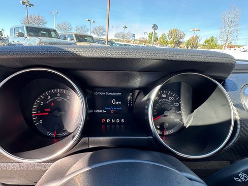 Used 2022 Ford Mustang Coupe image 14