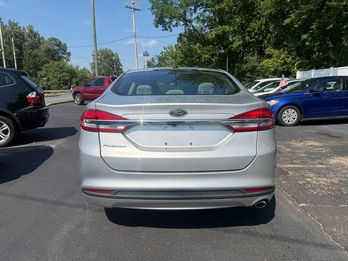Used 2017 Ford Fusion S FWD image 8