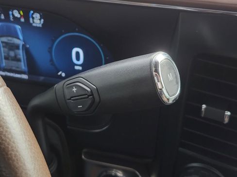 Used 2023 Ford F250 King Ranch w/ FX4 Off-Road Package image 31