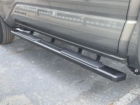 Used 2025 Toyota Tacoma TRD Sport image 24