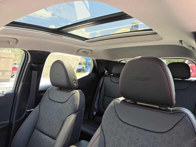 New 2027 Chevrolet Bolt RS w/ Super Cruise Package FWD image 23