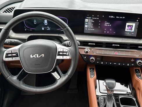 Used 2024 Kia Telluride EX X-Line AWD/4WD image 14