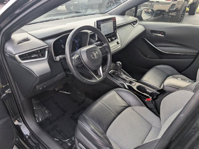 Used 2022 Toyota Corolla XSE FWD image 17