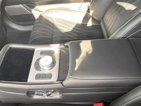 Used 2023 Genesis G90 3.5T AWD/4WD image 29