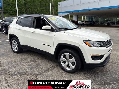Used 2018 Jeep Compass Latitude w/ Popular Equipment Group AWD/4WD image 7