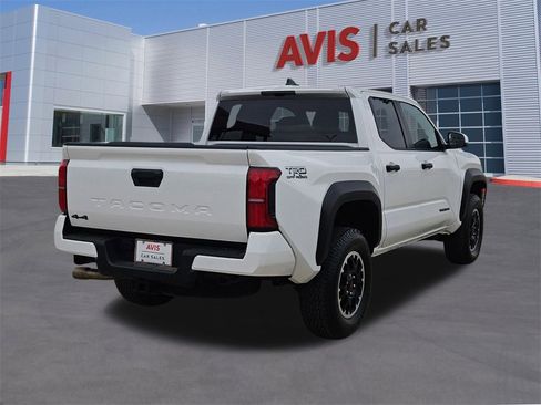 Used 2025 Toyota Tacoma TRD Off-Road image 6