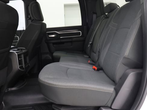 Used 2022 RAM 2500 Big Horn w/ Night Edition AWD/4WD image 9