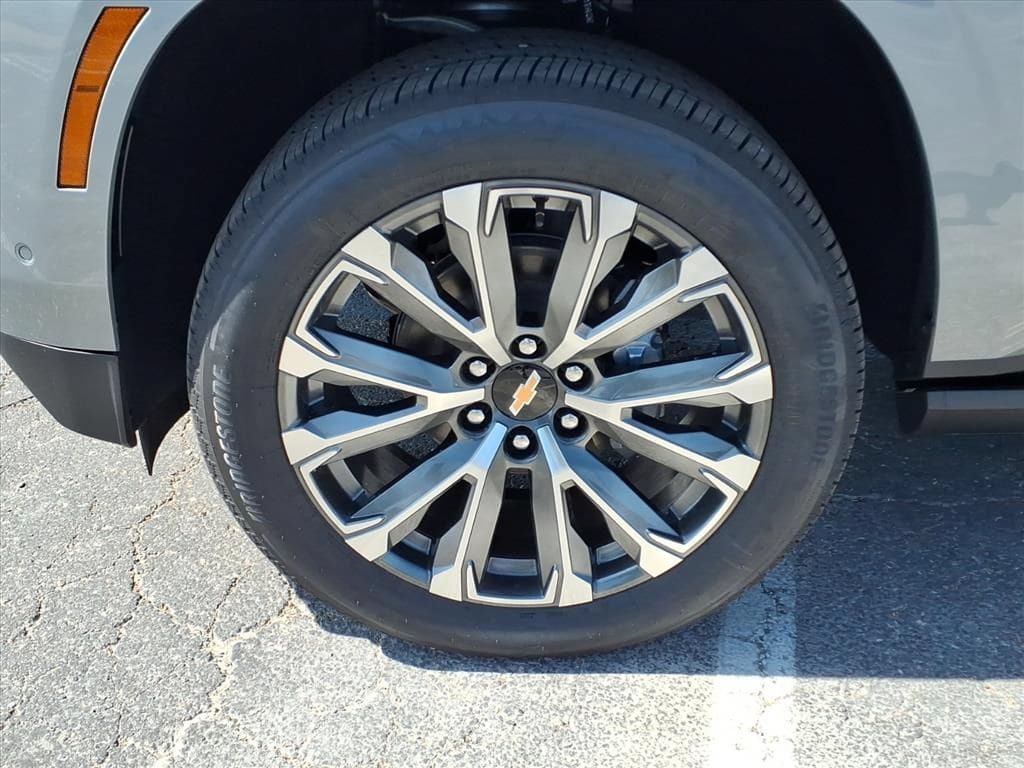 New 2026 Chevrolet Tahoe High Country AWD/4WD image 11