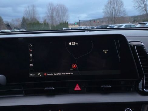 Certified 2023 Kia Sportage EX image 3