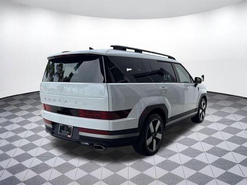 Used 2025 Hyundai Santa Fe Limited FWD image 9