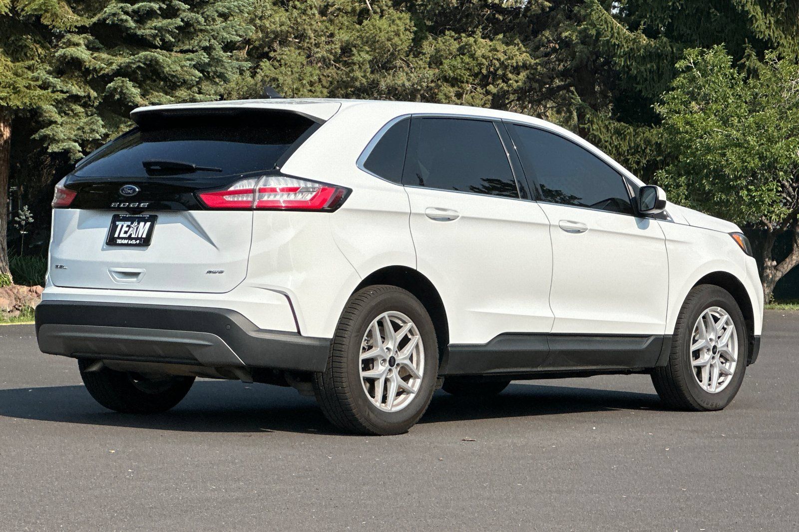 Used 2024 Ford Edge SEL AWD/4WD image 4