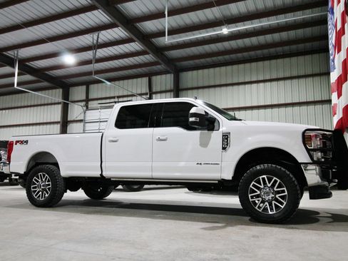 Used 2019 Ford F350 Lariat w/ Lariat Ultimate Package AWD/4WD image 15