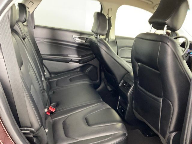 Used 2022 Ford Edge Titanium AWD/4WD image 21