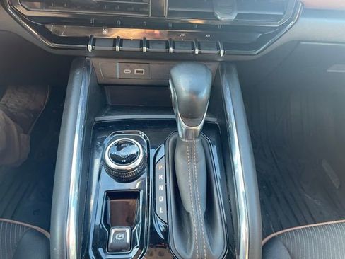 Used 2023 GMC Canyon AT4 image 20