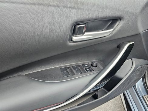 Used 2025 Toyota Corolla XSE image 20