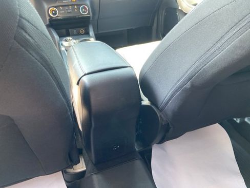 Used 2022 Ford Escape SE image 22