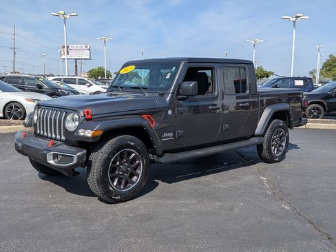 Used 2023 Jeep Gladiator Overland AWD/4WD image 4