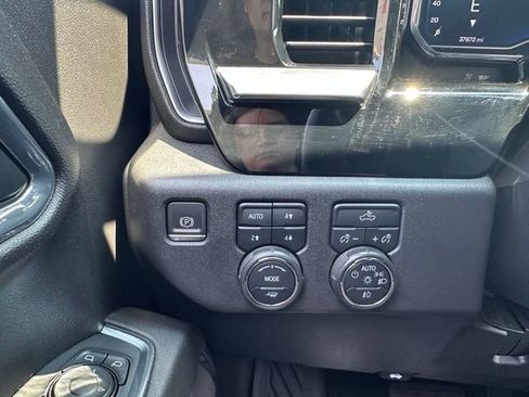 Certified 2024 Chevrolet Silverado 1500 LT Trail Boss AWD/4WD image 27