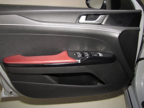 Used 2022 Kia K5 GT-Line w/ GT-Line FWD Premium Package image 11