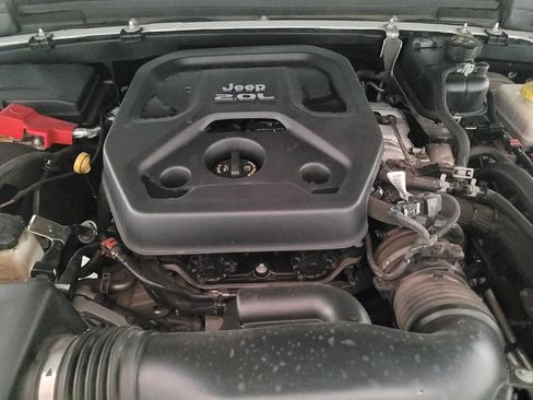 Used 2018 Jeep Wrangler Unlimited Sport image 30