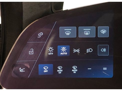 Used 2024 Lucid Air Pure image 33