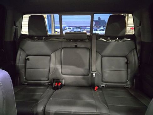 Used 2024 GMC Sierra 3500 SLT w/ SLT Premium Package image 31