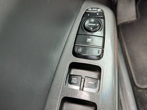 Used 2021 Kia Sportage S AWD/4WD image 18