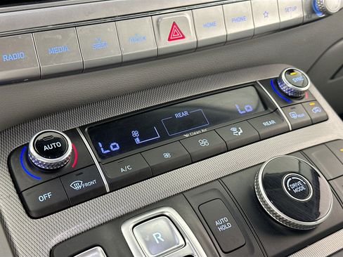 Used 2020 Hyundai Palisade SEL w/ Premium Package image 15