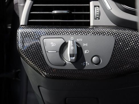 Used 2023 Audi S5 Premium image 31