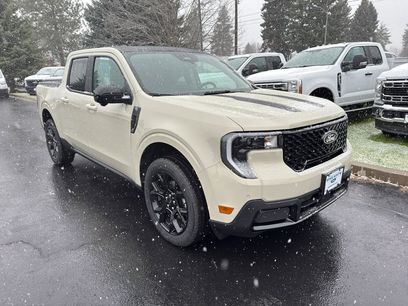 New 2025 Ford Maverick Lariat w/ Black Appearance Package