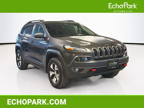 Used 2018 Jeep Cherokee Trailhawk w/ Cold Weather Group image 1