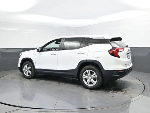 Used 2024 GMC Terrain SLE AWD/4WD image 8