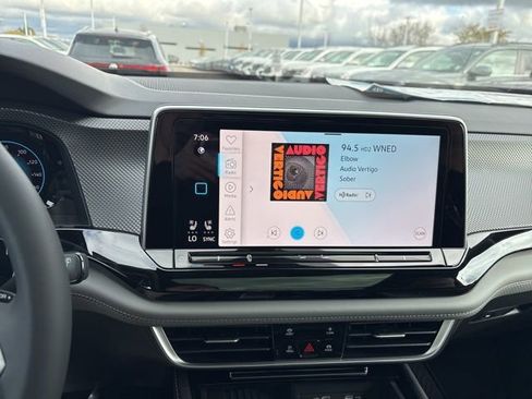 New 2026 Volkswagen Atlas Cross Sport SEL R-Line AWD/4WD image 13