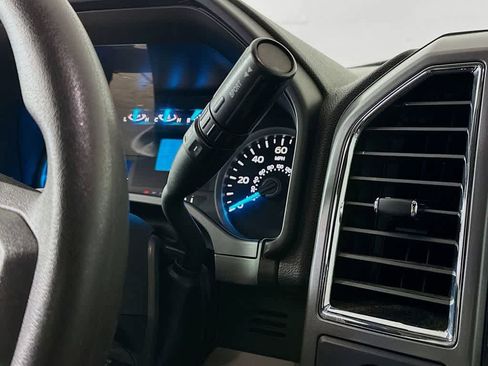 Used 2016 Ford F150 XLT image 18