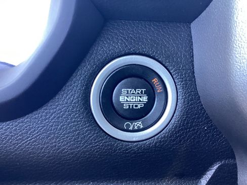 Used 2024 RAM 2500 Big Horn w/ Safety Group image 32