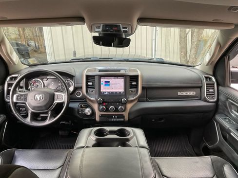 Used 2022 RAM 1500 Laramie AWD/4WD image 18