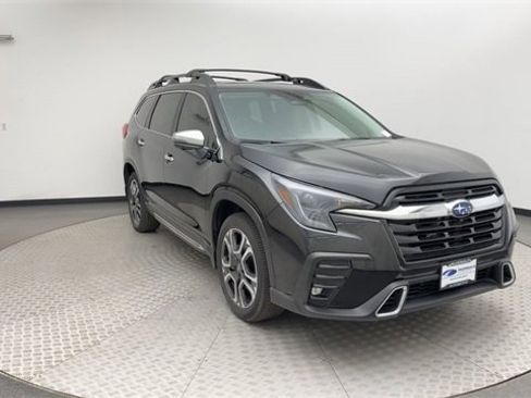 Used 2023 Subaru Ascent Touring image 8